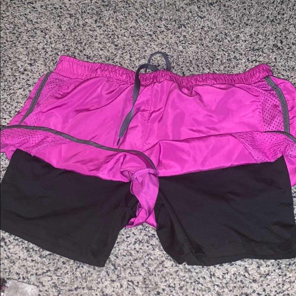 Running shorts - Picture 3 of 3